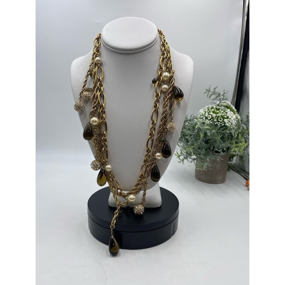J. Crew Gold Tone Triple Strand Topaz Teardrop Glass White‎ Faux Pearl Necklace - Picture 4 of 12